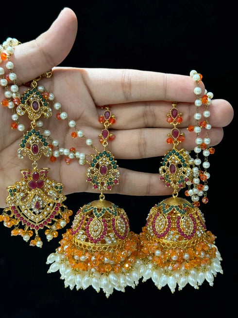 Noratan jhumke tika